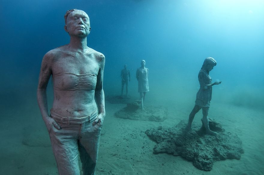 Breathtaking Underwater Museum Turns Ocean Floor Into Art Gallery And Doubles As Artificial Reef Breathtaking Underwater Museum Turns Ocean Floor Into Art Gallery And Doubles As Artificial Reef