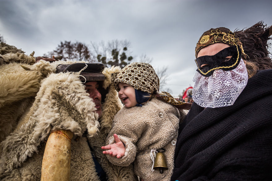 Crossing The River With The 'Busós' Crossing The River With The 'Busós'