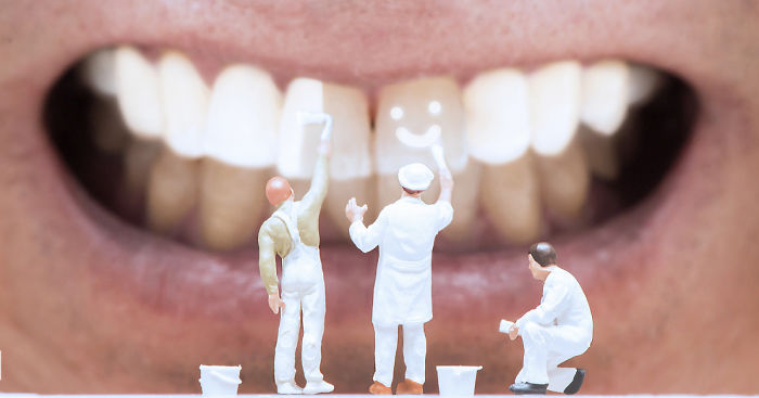 I Capture Miniature People Dealing With Everyday Life Objects (Part 2)