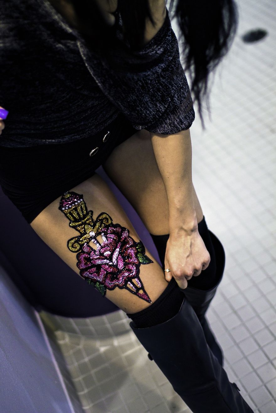 Toronto Artist Uses Only Glitter And Glue, To Make These Unique Dazzling Artworks!