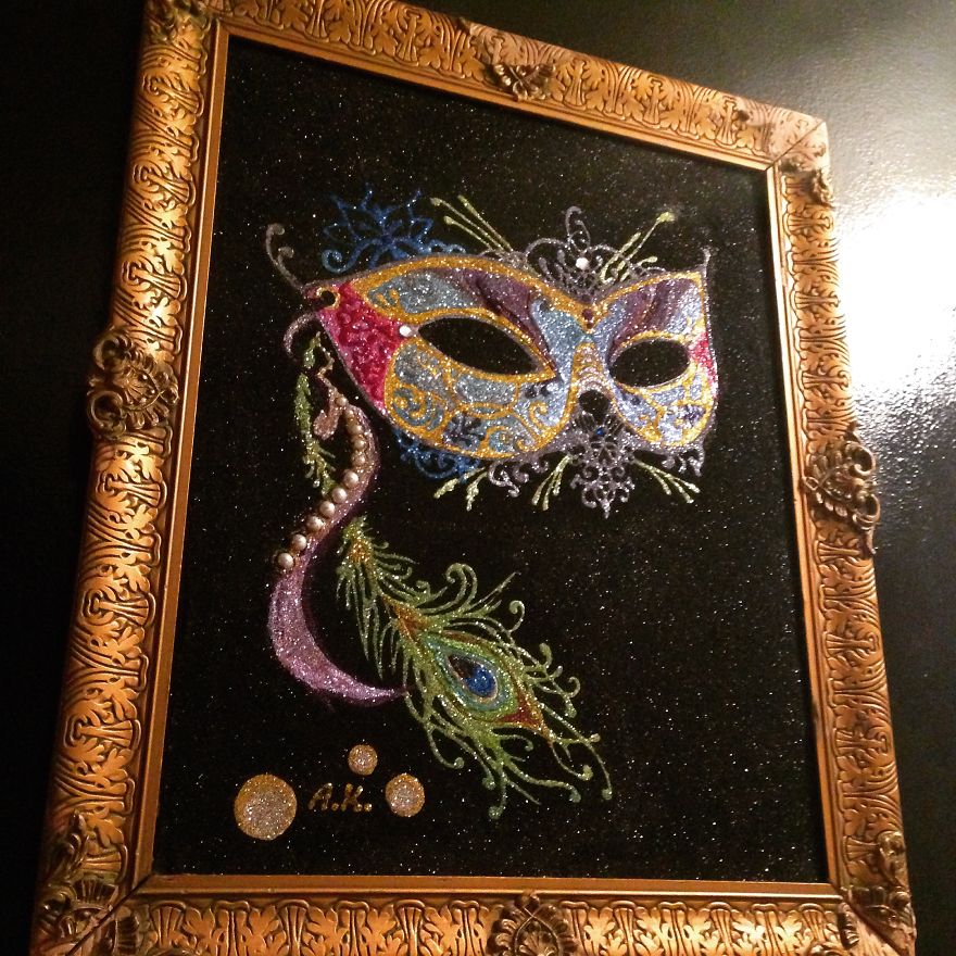 Toronto Artist Uses Only Glitter And Glue, To Make These Unique Dazzling Artworks!