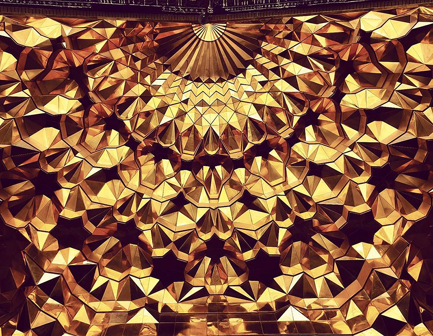 The Hypnotizing Beauty Of Iranian Mosque Ceilings The Hypnotizing Beauty Of Iranian Mosque Ceilings
