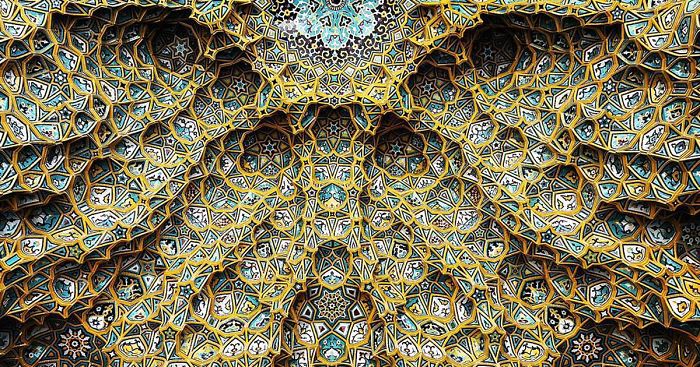 The Hypnotizing Beauty Of Iranian Mosque Ceilings