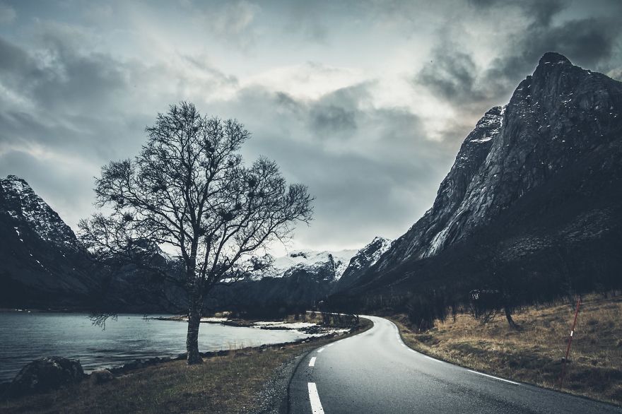 Me And My Girlfriend Traveled To Scandinavia To Chase Auroras