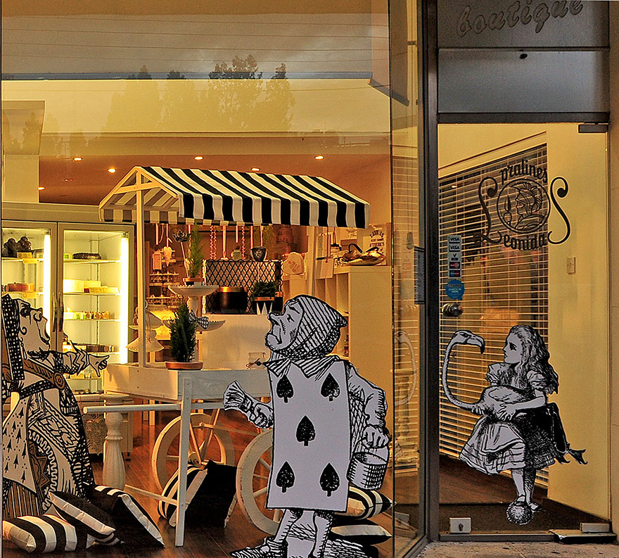 My Mom Let Me Decorate Her Shop This Year, Inspired By Alice's Adventures In Wonderland