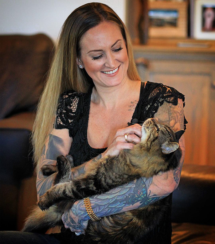 oldest-cat-living-guinness-world-records-corduroy-42 oldest-cat-living-guinness-world-records-corduroy-42