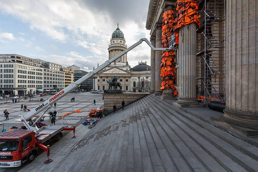 refugee-life-jackets-konzerthaus-ai-weiwei-6 refugee-life-jackets-konzerthaus-ai-weiwei-6
