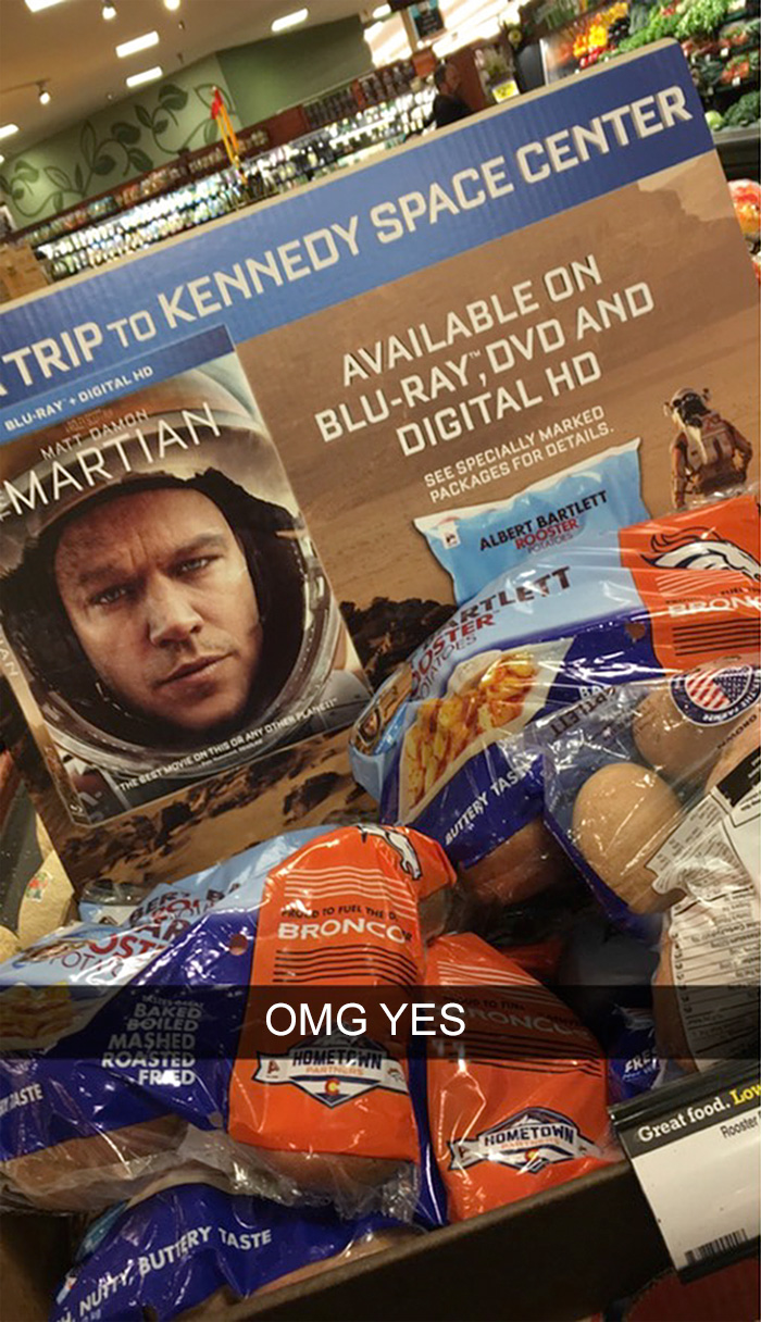 the-martian-potatoes-advertisement-guerrilla-marketing-albert-bartlett-13 the-martian-potatoes-advertisement-guerrilla-marketing-albert-bartlett-13