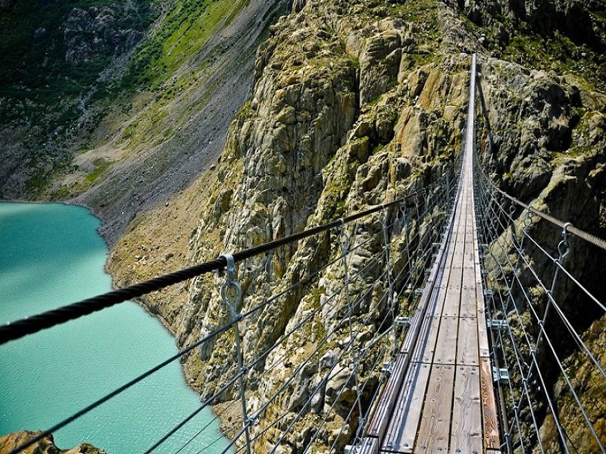 The Most Dangerous Bridges In The World