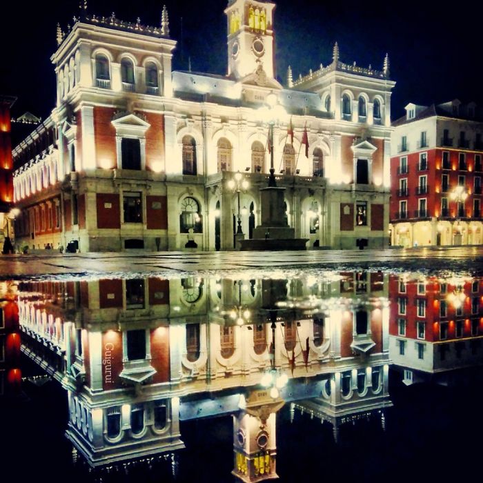 The Parallel Worlds Of Puddles In Spain