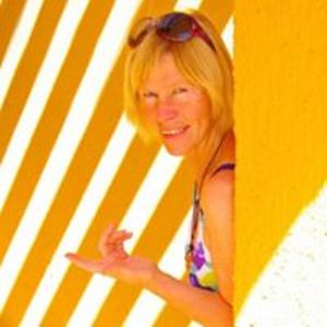 corinne_amora avatar