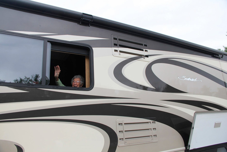 90-year-old-woman-cancer-road-trip-dog-miss-norma-17 90-year-old-woman-cancer-road-trip-dog-miss-norma-17