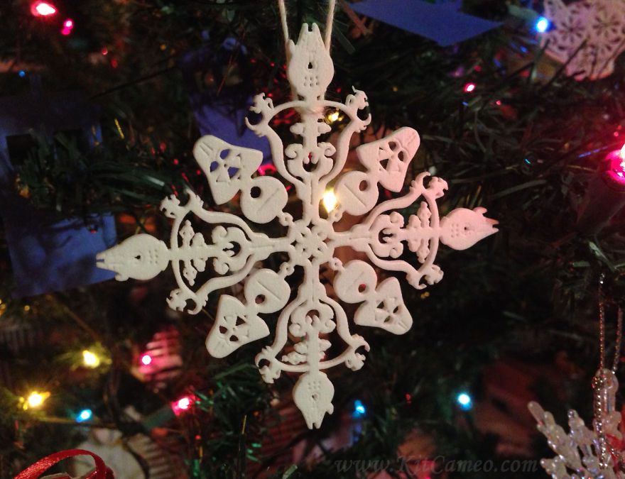 I Create Highly Detailed Pop Culture Themed Paper Cut Snowflakes