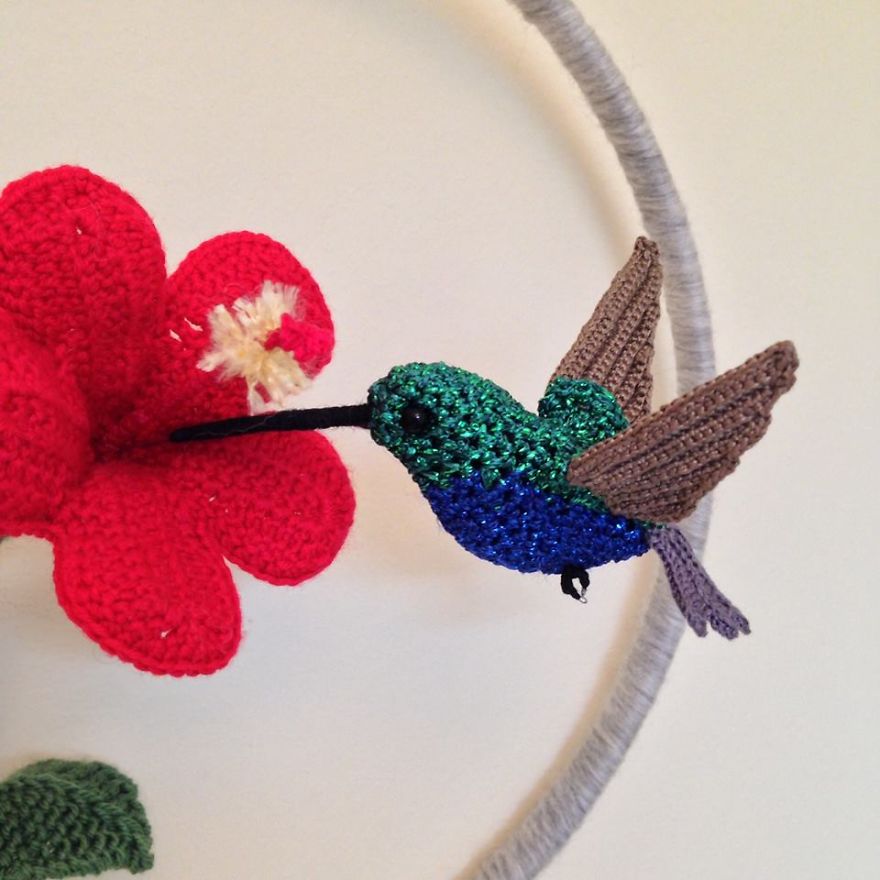I Make Realistic Crocheted Birds Out Of Wool