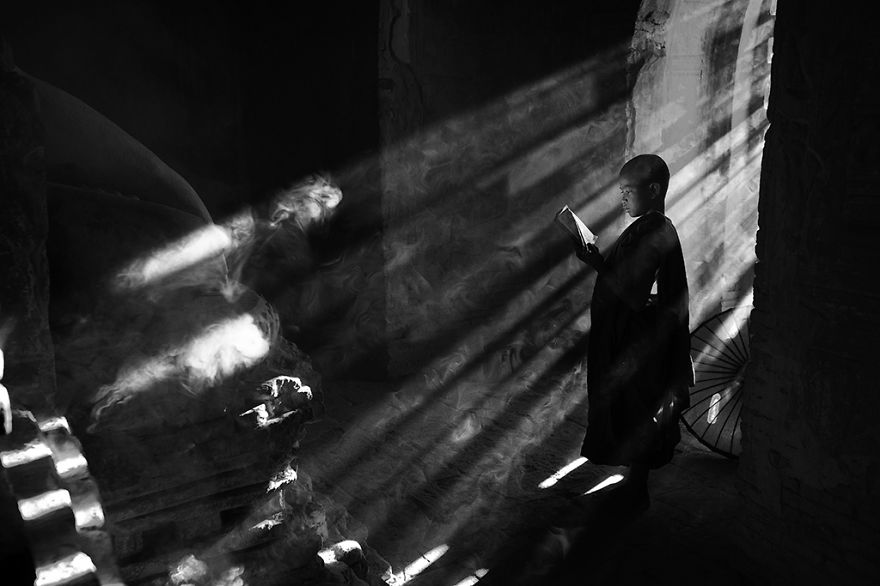 Reading By Chee Keong Lim, Malasya (3rd Place In The Documentary & Street Category, Second Half)