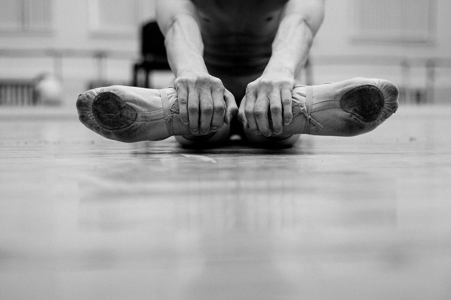 Russian Ballet Photographer Darian Volkova Shares Behind The Stage Life Of Dancers