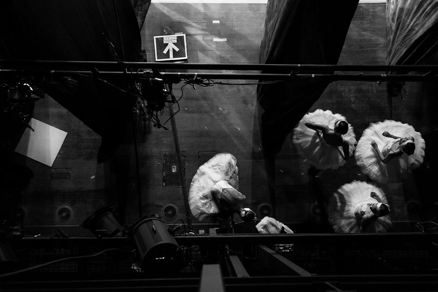 Russian Ballet Photographer Darian Volkova Shares Behind The Stage Life Of Dancers