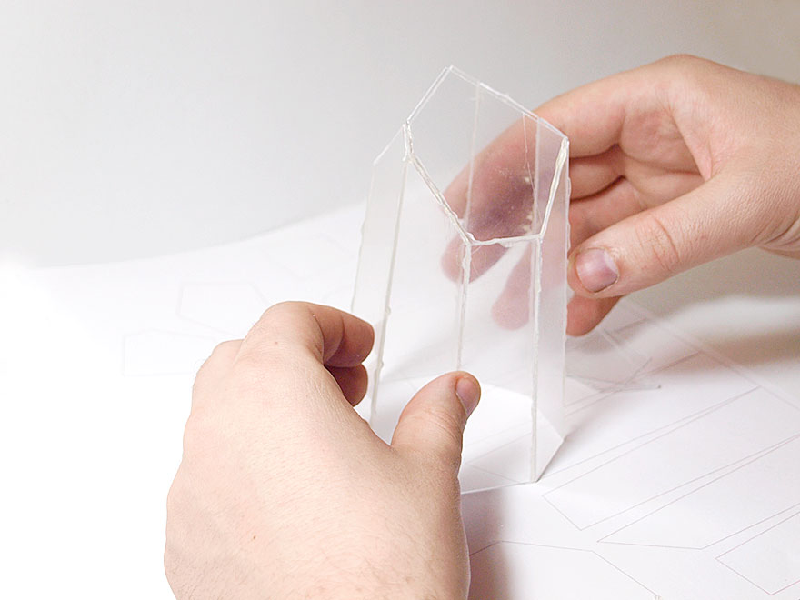 We Made An Awesome Geometric Crystal Terrarium Out Of Reused CD Cases