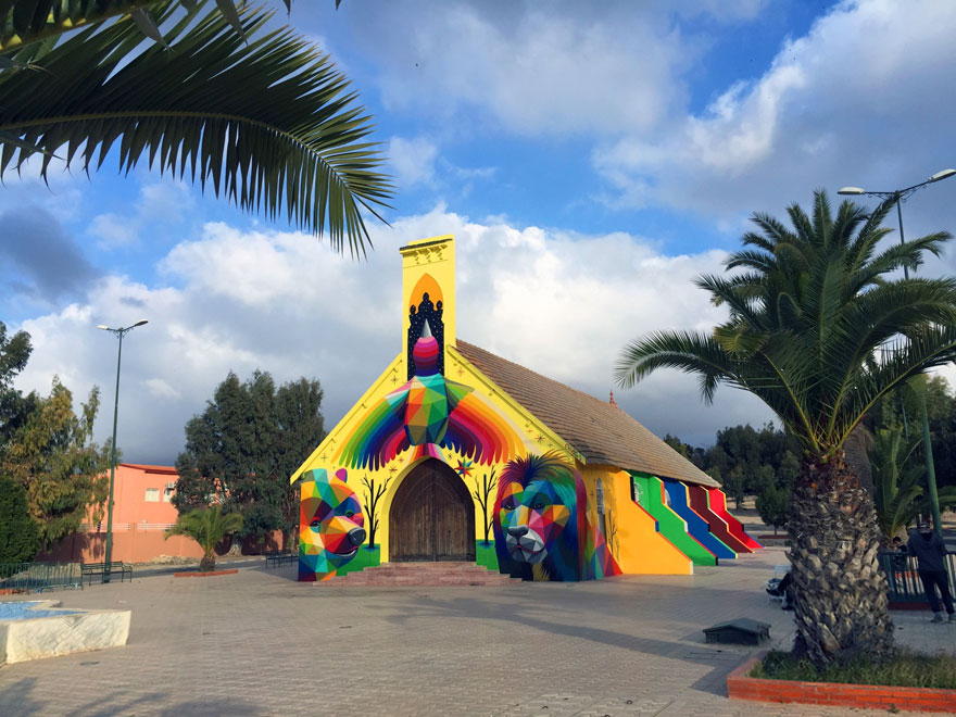 abandoned-church-painted-urban-street-art-okuda-san-miguel-morocco-2