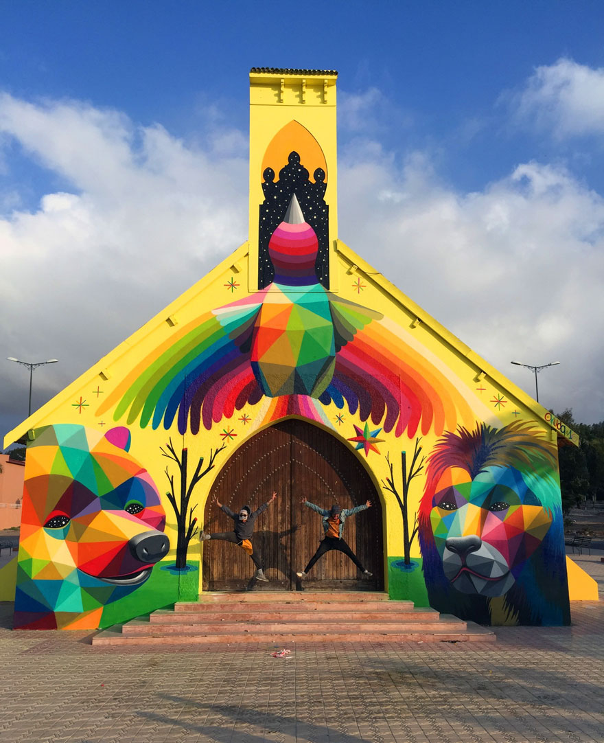 abandoned-church-painted-urban-street-art-okuda-san-miguel-morocco-8
