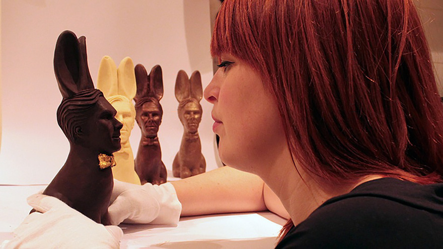 chocolate-easter-bunny-benedict-cumberbach-cumberbunny-2 chocolate-easter-bunny-benedict-cumberbach-cumberbunny-2