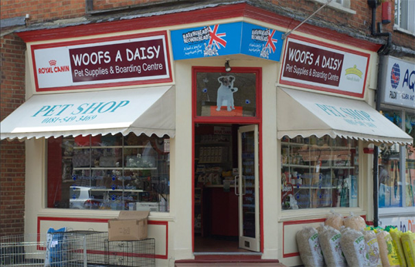 Pet shop sign ‘Woofs a Daisy’