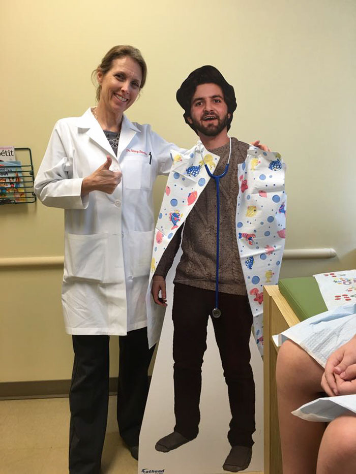 funny-cardboard-cutout-family-photos-dalton-ross-6