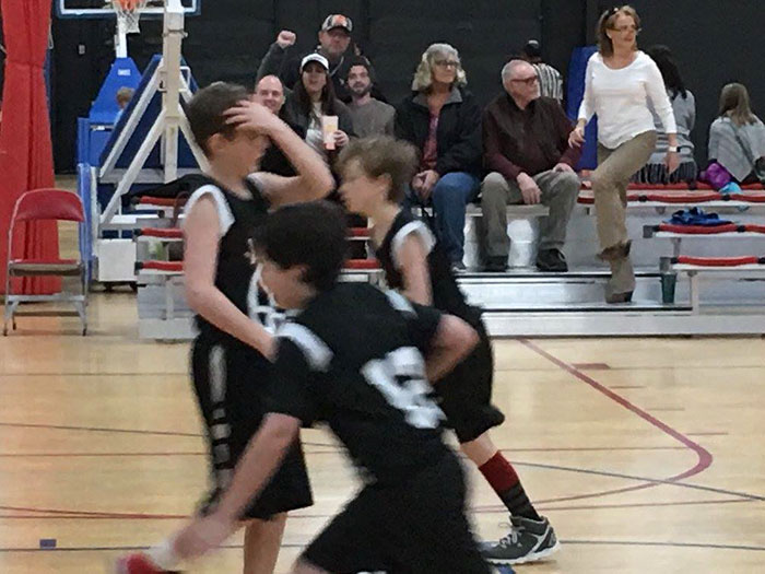 funny-cardboard-cutout-family-photos-dalton-ross-8