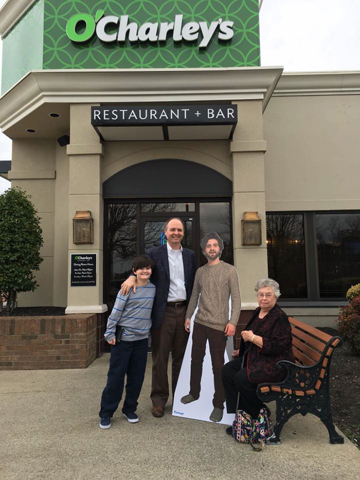 funny-cardboard-cutout-family-photos-dalton-ross-9