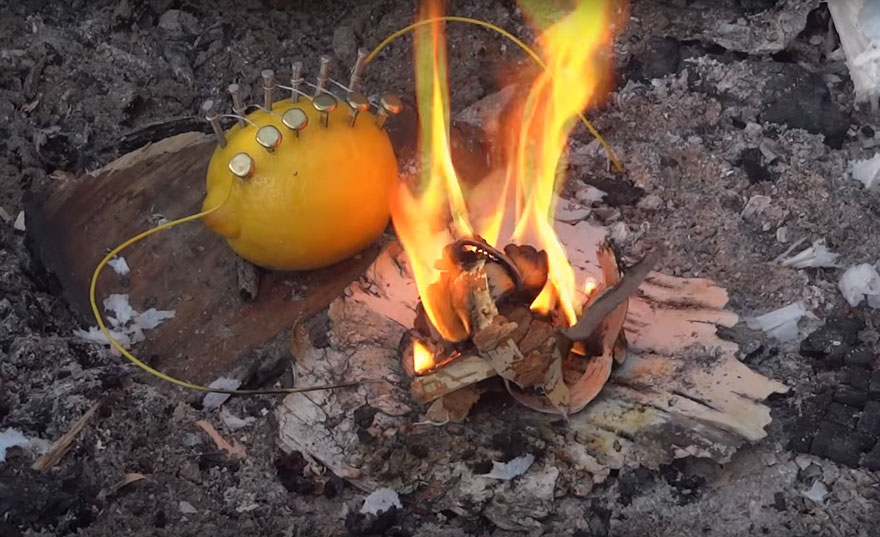 how-to-make-fire-with-lemon-north-survival-1