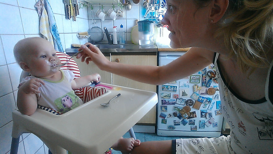 I Documented What It's Like To Be A Mom With A Selfie Stick I Documented What It's Like To Be A Mom With A Selfie Stick