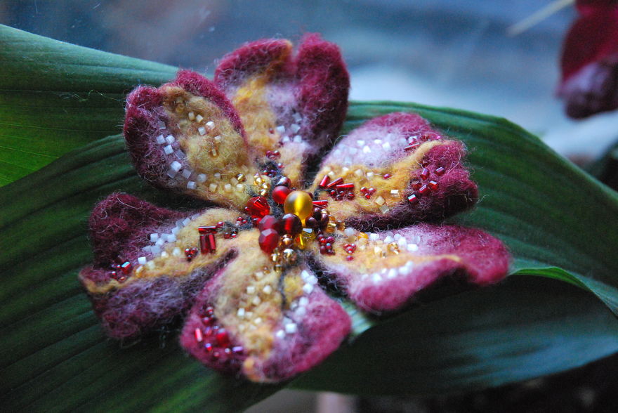 I Embroider Wool Felted Flowers With Beads To Turn Them Into Fairy Tales