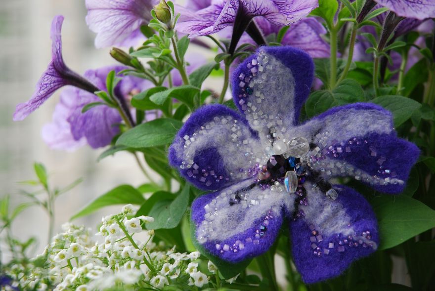 I Embroider Wool Felted Flowers With Beads To Turn Them Into Fairy Tales