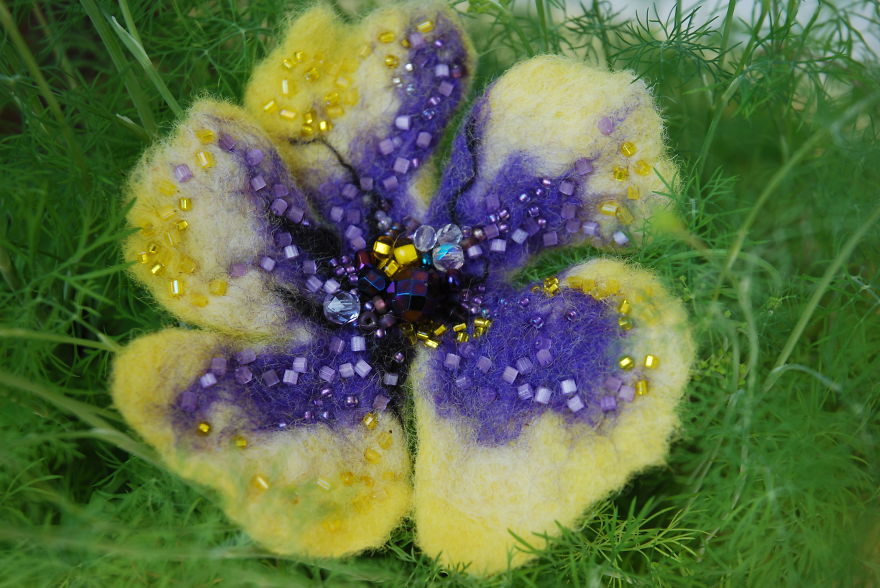 I Embroider Wool Felted Flowers With Beads To Turn Them Into Fairy Tales