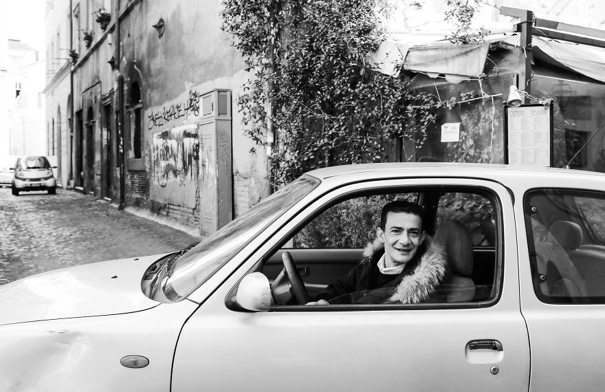 I Photographed The People Of Rome In Black And White