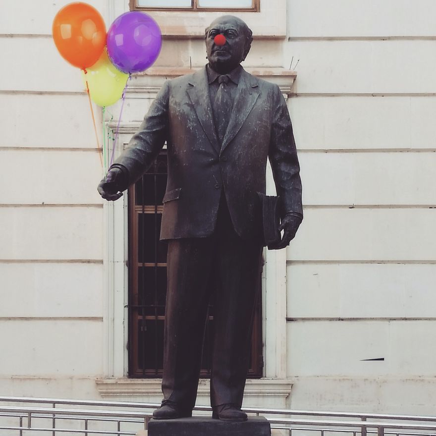 I Turn Boring Monuments Into Clowns I Turn Boring Monuments Into Clowns