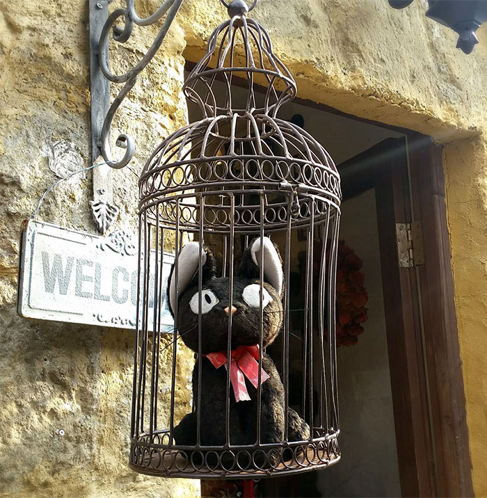 kiki-bakery-studio-ghibli-hayao-miyazaki-yufuin-floral-village-japan-15