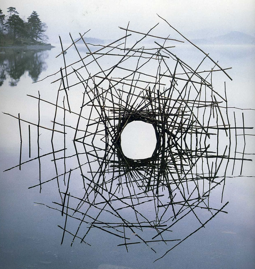 [Reflexion] Les oeuvres qui vous inspirent - Page 4 Land-art-andy-goldsworthy-310
