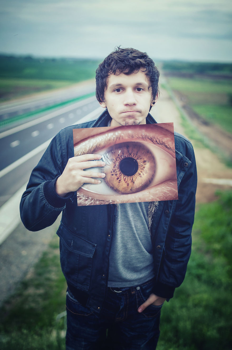 Look Into My Eyes: I Photograph Unique Patterns Of People's Eyes Look Into My Eyes: I Photograph Unique Patterns Of People's Eyes