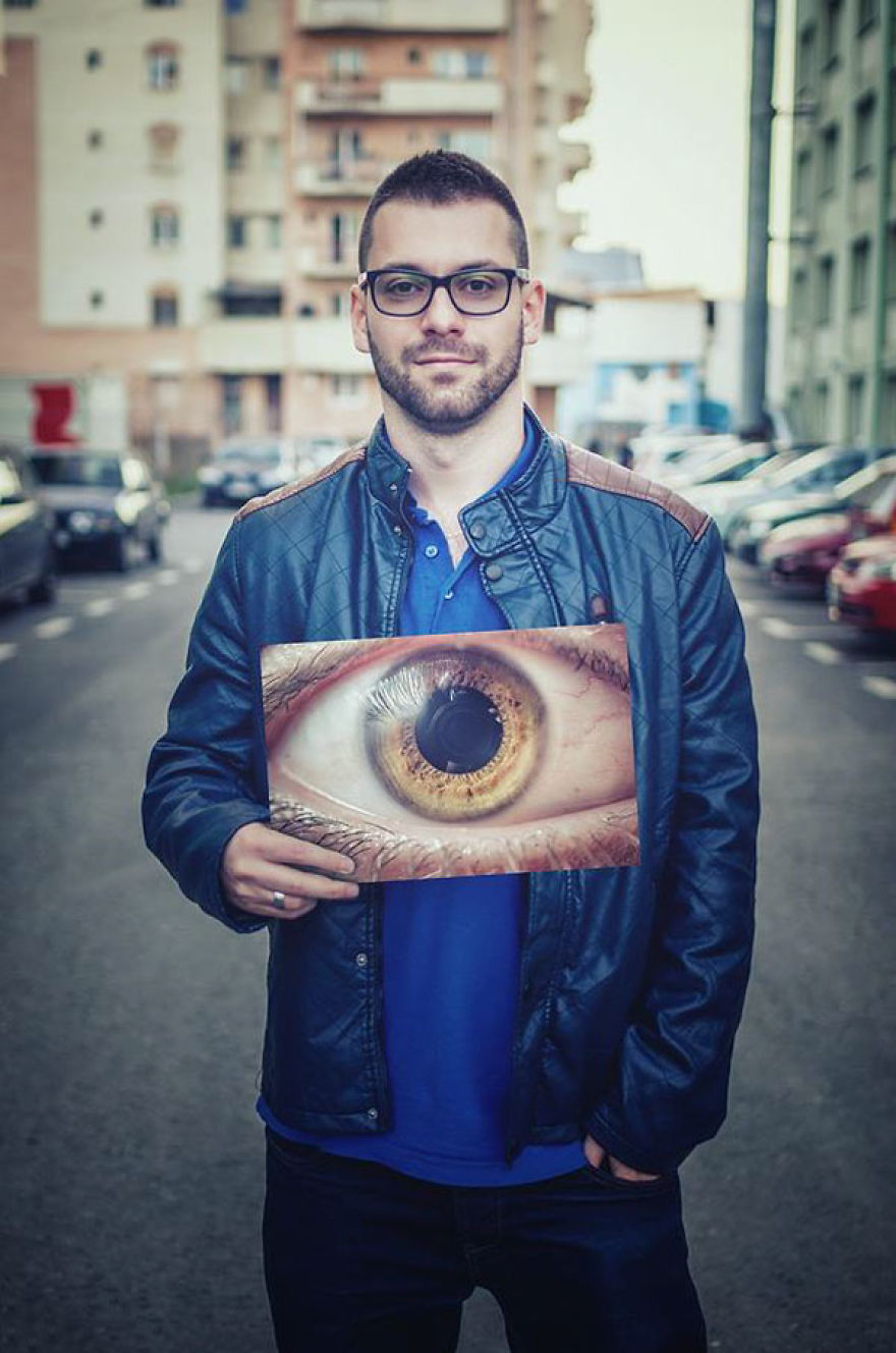 Look Into My Eyes: I Photograph Unique Patterns Of People's Eyes