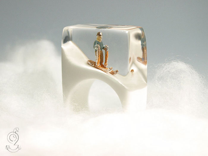 miniature-worlds-inside-jewelry-isabell-kiefhaber-11 miniature-worlds-inside-jewelry-isabell-kiefhaber-11