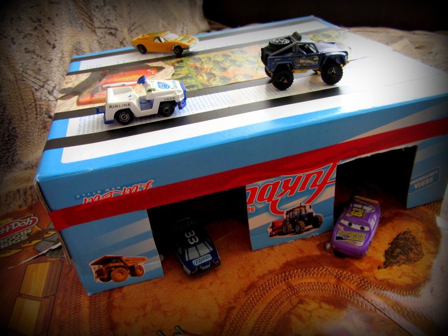 Our Family Spends Quality Time By Creating Toys From Recyclable Materials Our Family Spends Quality Time By Creating Toys From Recyclable Materials