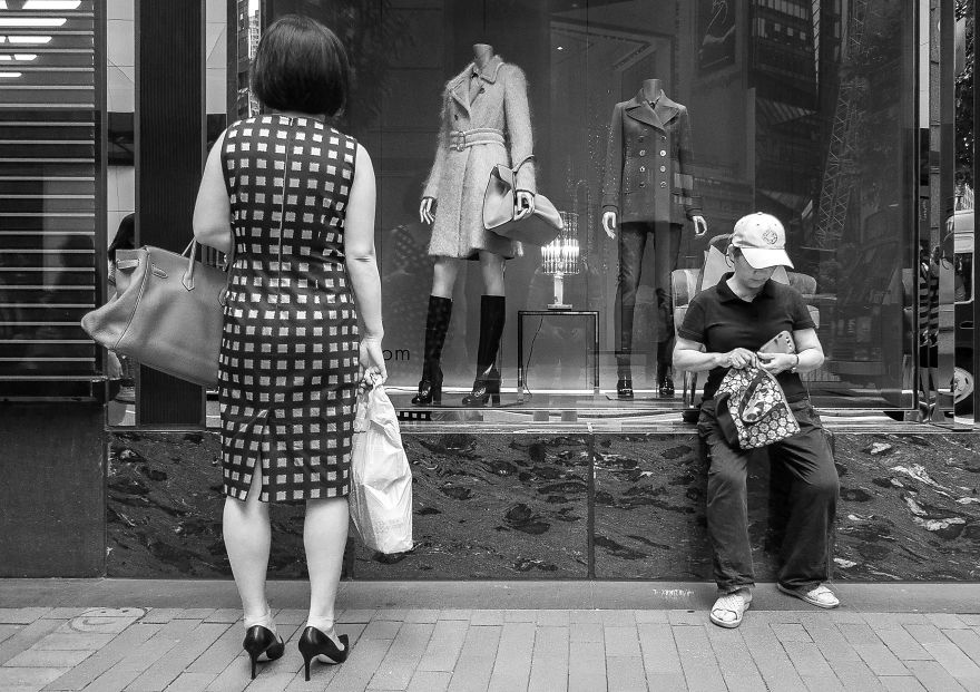 I Shoot People In The Street And Like To Watch Through My Camera The Human Expressions