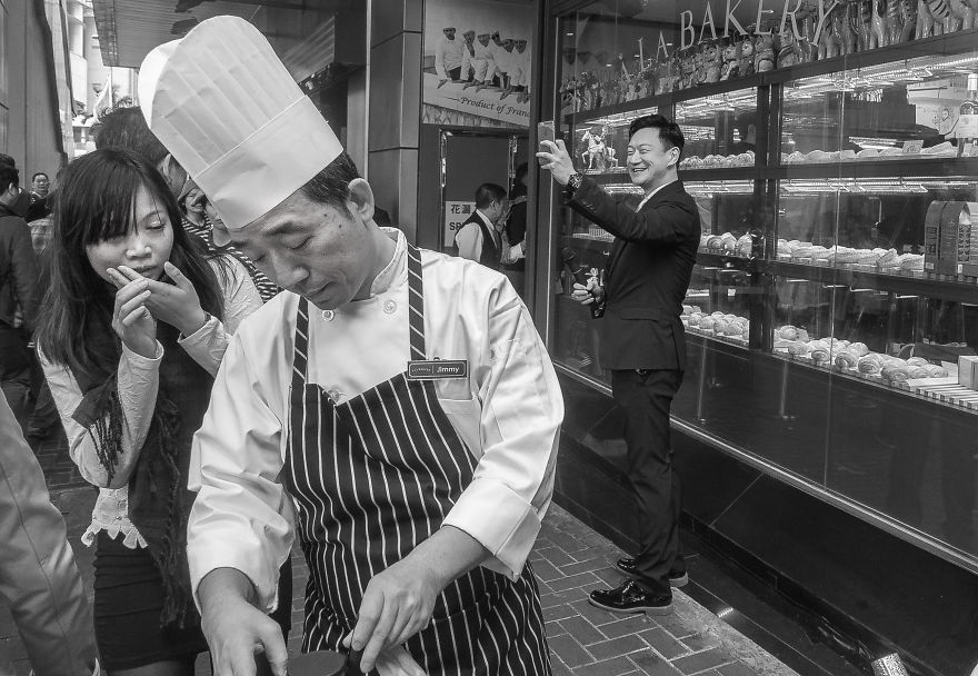 I Shoot People In The Street And Like To Watch Through My Camera The Human Expressions