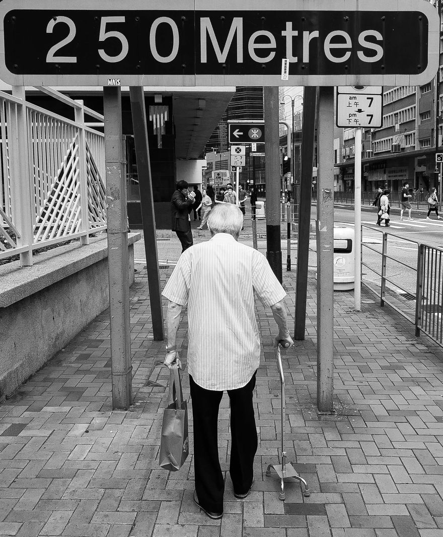 I Shoot People In The Street And Like To Watch Through My Camera The Human Expressions