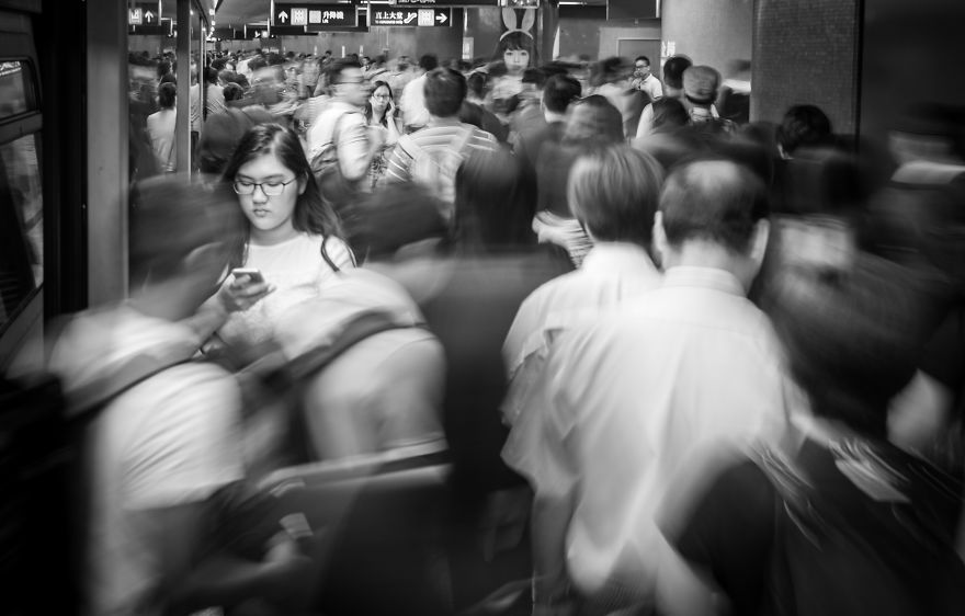 I Shoot People In The Street And Like To Watch Through My Camera The Human Expressions