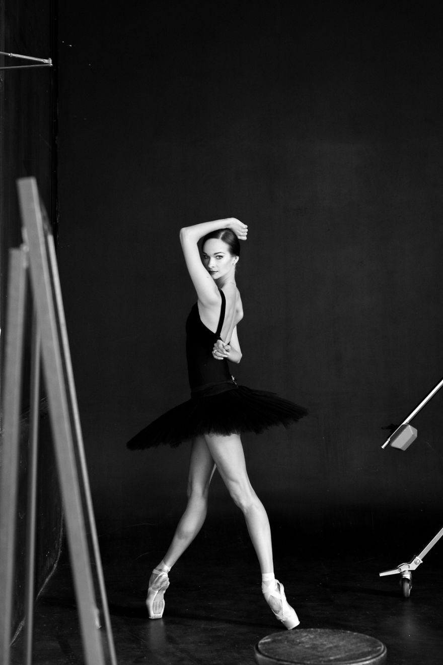 Russian Ballet Photographer Darian Volkova Shares Behind The Stage Life Of Dancers