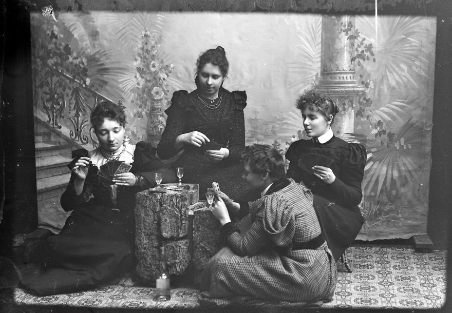 100-Year-Old Private Photos Show Two Cool Women Playing With Gender Roles 100-Year-Old Private Photos Show Two Cool Women Playing With Gender Roles