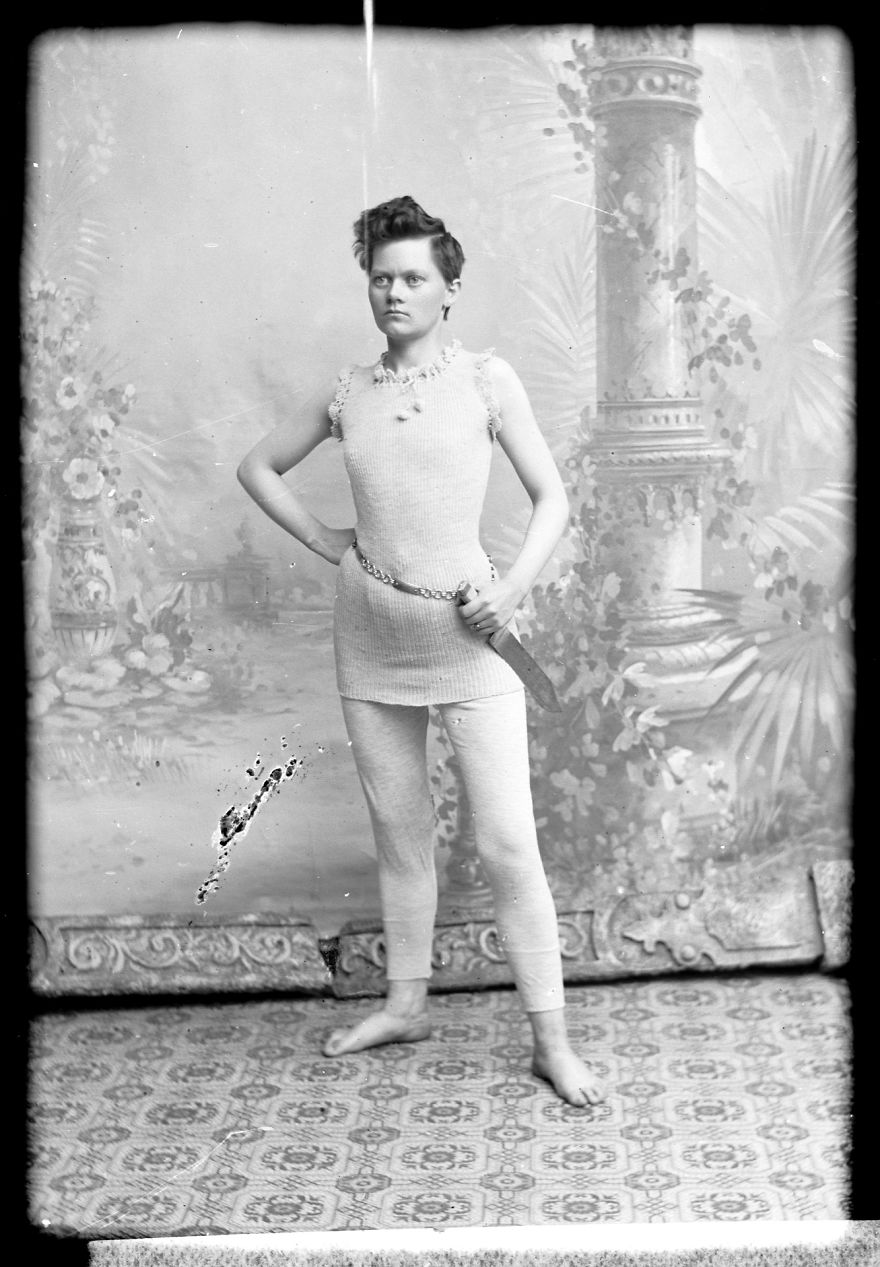 100-Year-Old Private Photos Show Two Cool Women Playing With Gender Roles 100-Year-Old Private Photos Show Two Cool Women Playing With Gender Roles