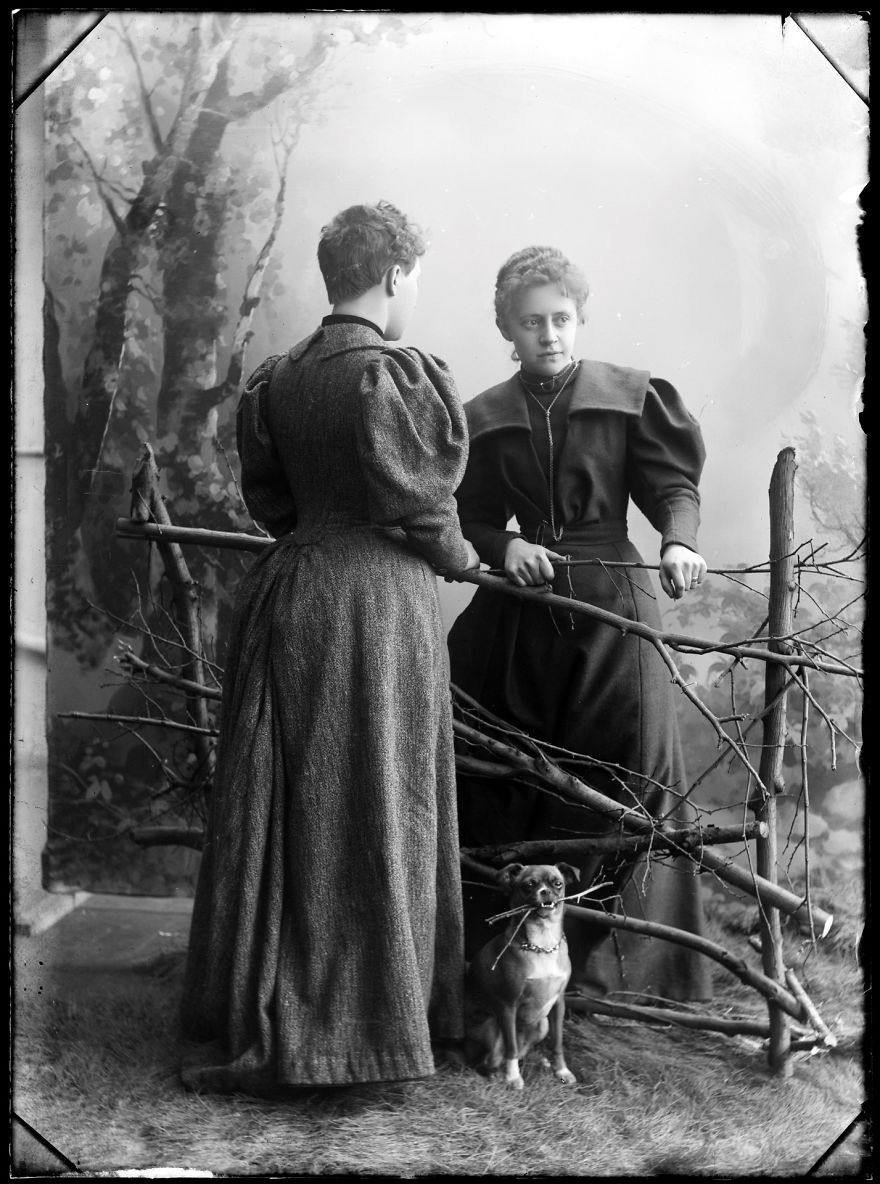 100-Year-Old Private Photos Show Two Cool Women Playing With Gender Roles 100-Year-Old Private Photos Show Two Cool Women Playing With Gender Roles
